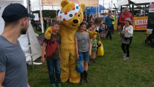 kids with pudsey